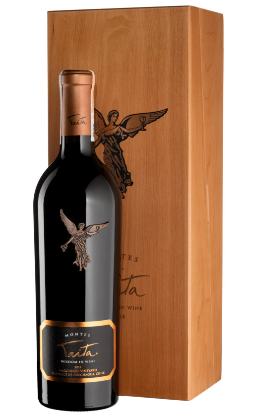 Montes Taita Colchagua Valley wooden box 2015