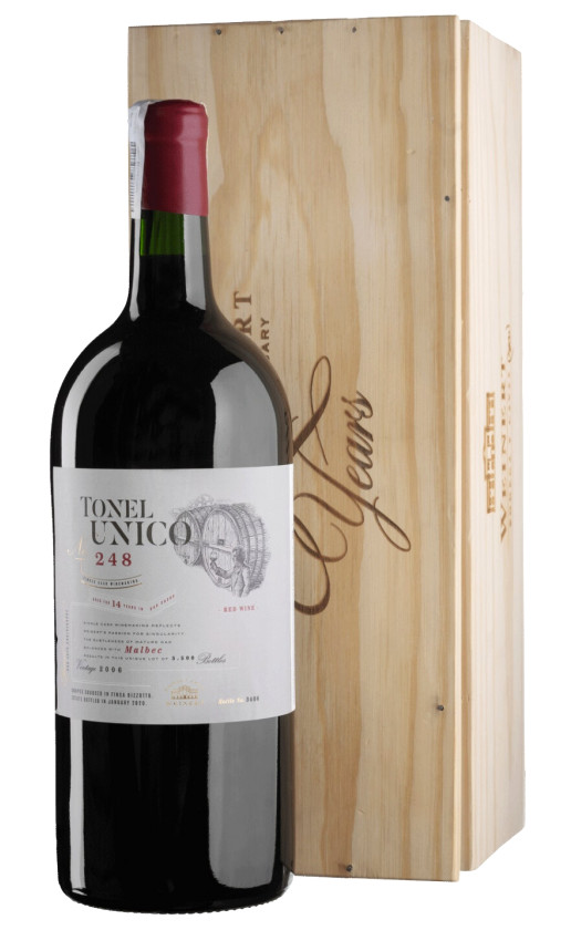 Weinert Tonel Unico No. 248 Malbec 2006 wooden box